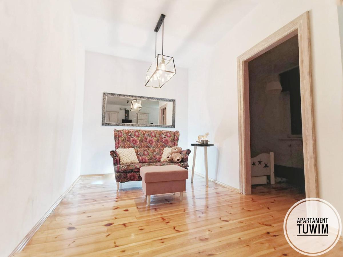 Apartament Tuwim Przemyśl Exterior foto
